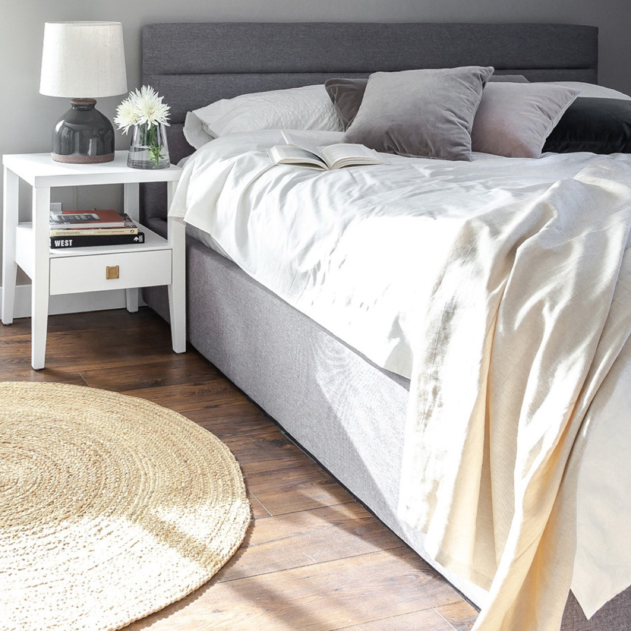 Open Box: Justin King Storage Bed - Greige